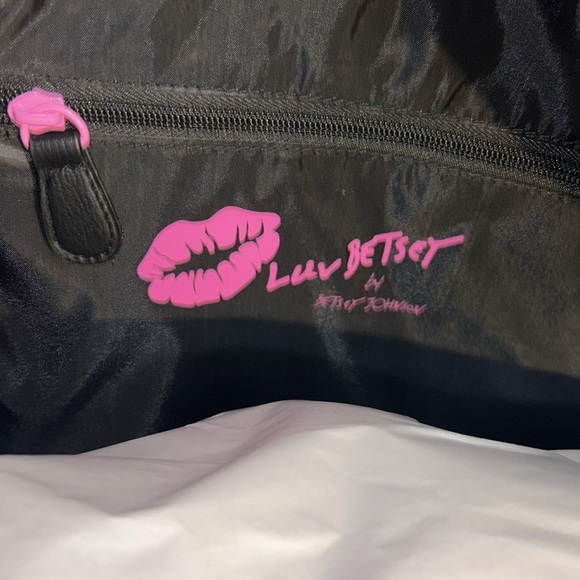 Betsey Johnson Weekender - Picture 9 of 11